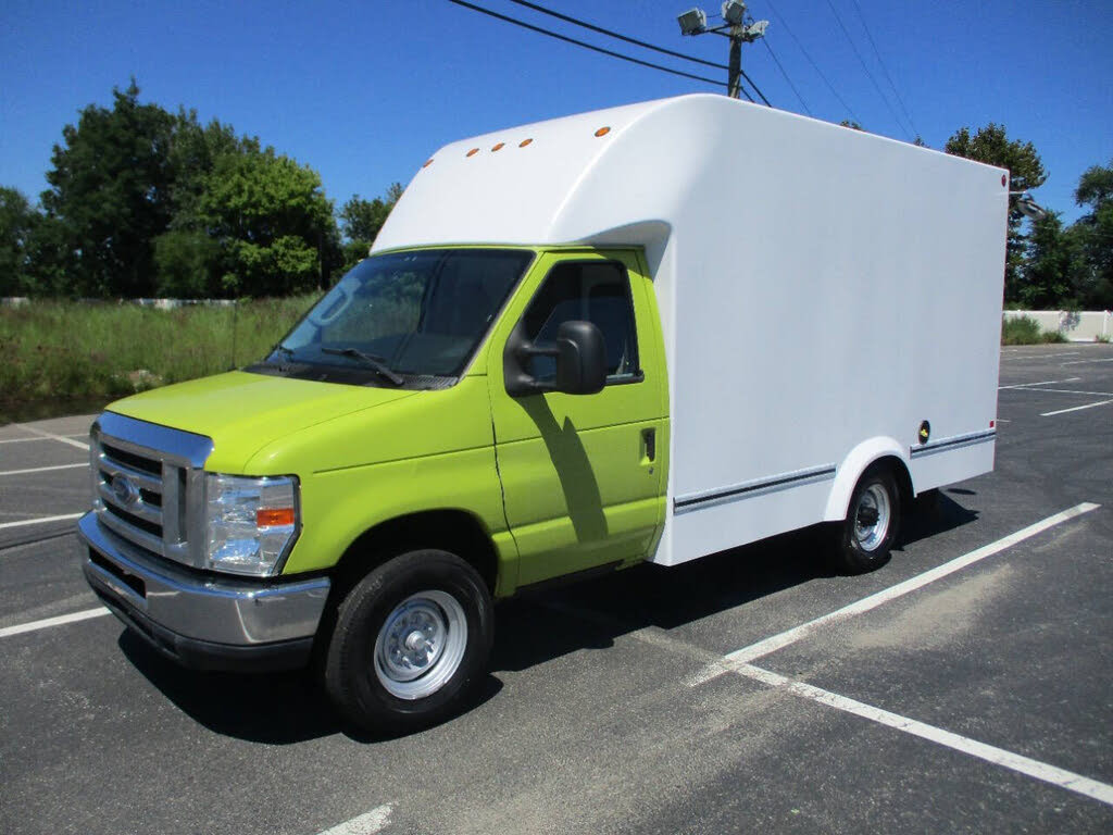 2013 Ford E-Series Chassis E-350 Super Duty 138 Cutaway RWD