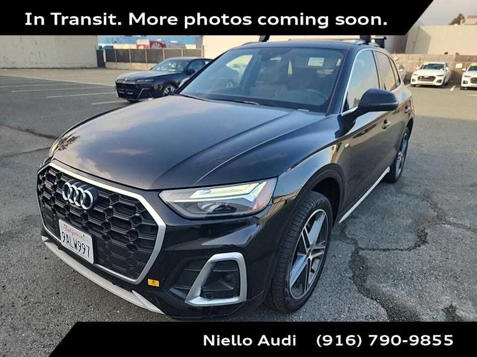 2022 Audi Q5 Hybrid Plug-in e quattro Premium Plus S Line 55 TFSI AWD