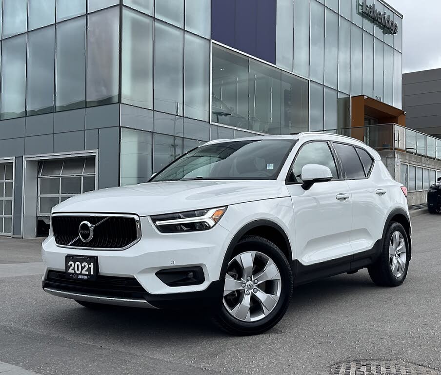 Volvo XC40 T5 Momentum AWD 2021