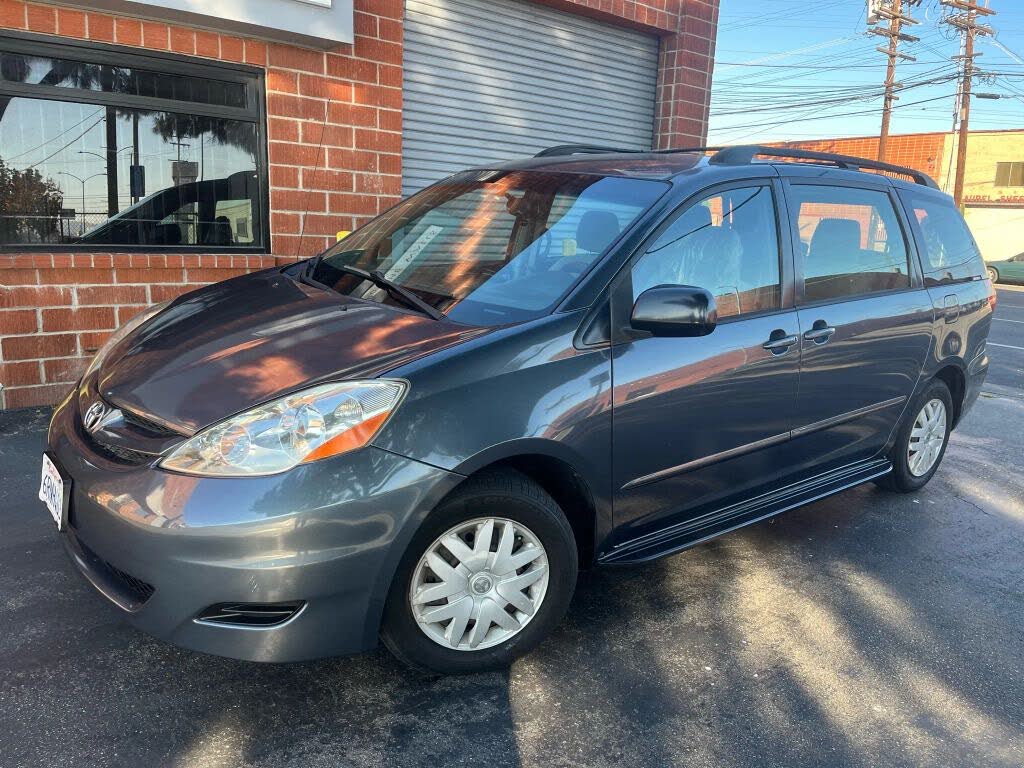 2009 Toyota Sienna CE 7-Passenger