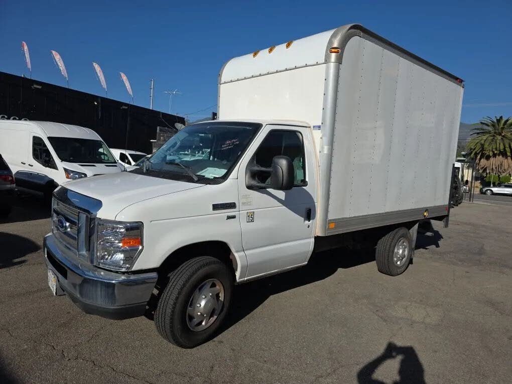 2011 Ford E-Series Chassis E-350 SD Cutaway 138 DRW RWD