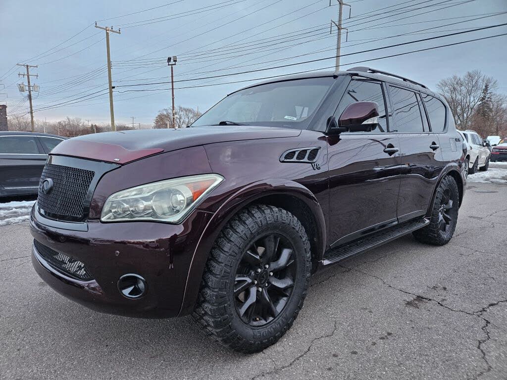 2011 INFINITI QX56 4WD with Split Bench Seat Package