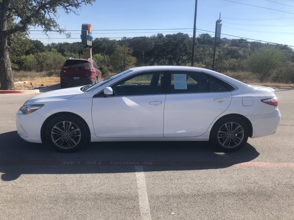 2015 Toyota Camry SE