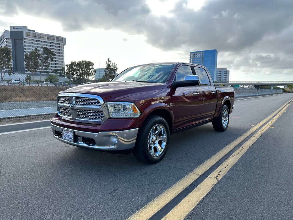 2016 RAM 1500 Laramie Crew Cab 4WD