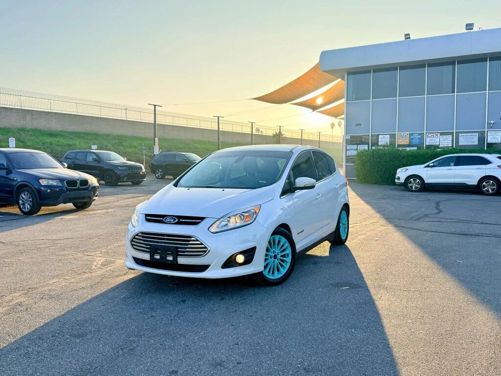 2017 Ford C-Max Hybrid Titanium FWD