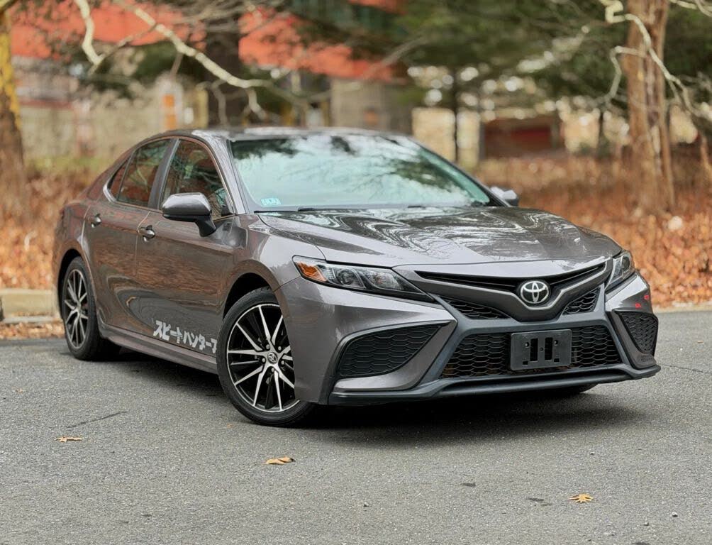 2021 Toyota Camry SE AWD