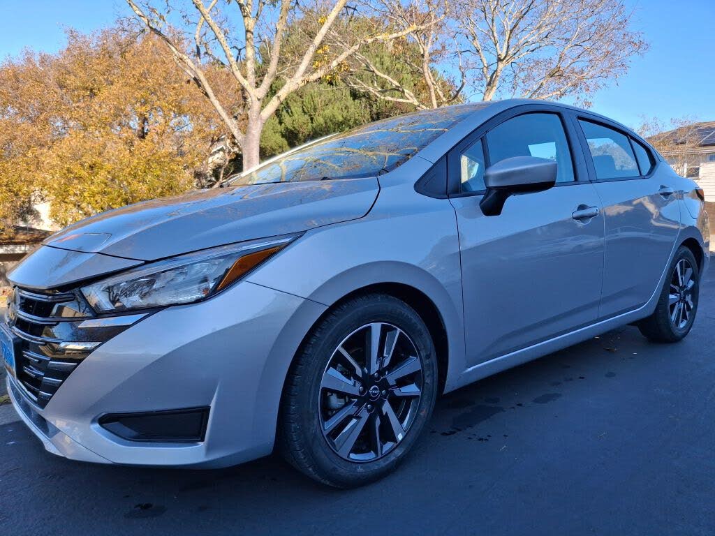 2025 Nissan Versa SV FWD