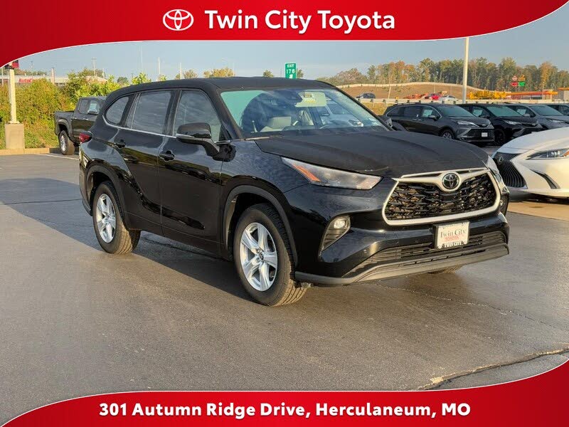 2023 Toyota Highlander LE FWD