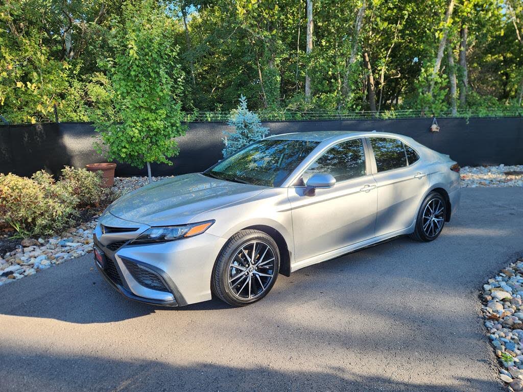 2023 Toyota Camry SE FWD