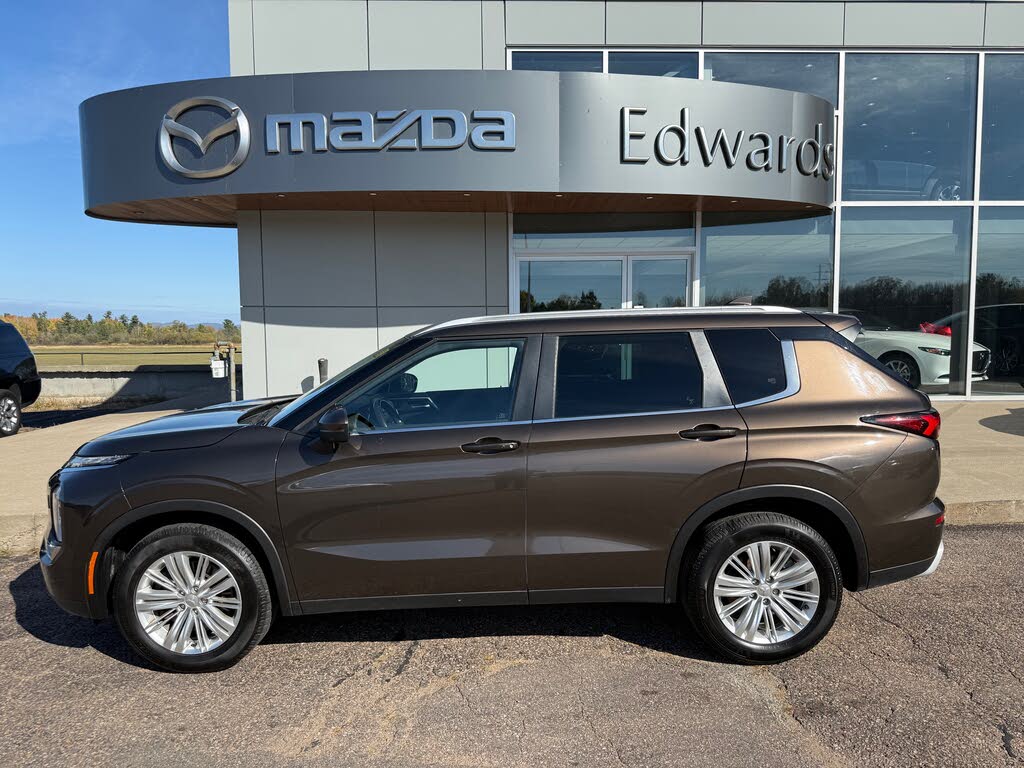 Mitsubishi Outlander SE S-AWC 2022