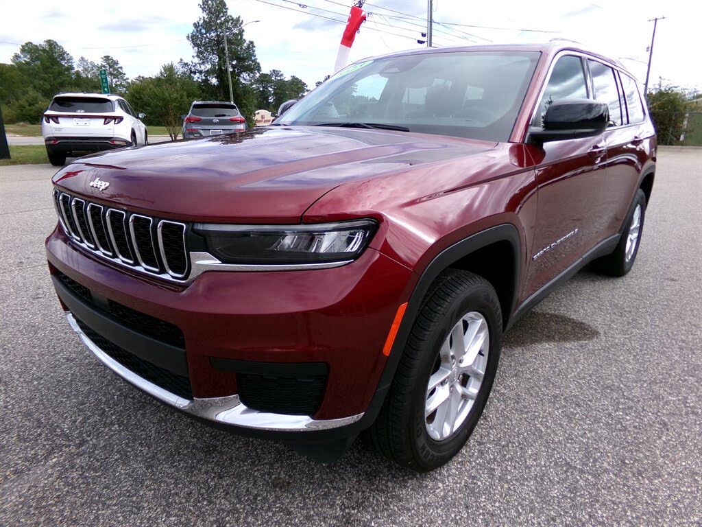 2023 Jeep Grand Cherokee L Laredo 4WD