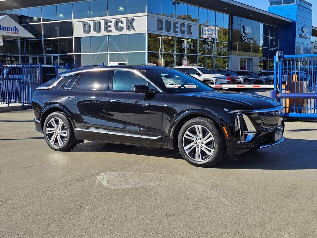 2024 Cadillac LYRIQ Tech RWD