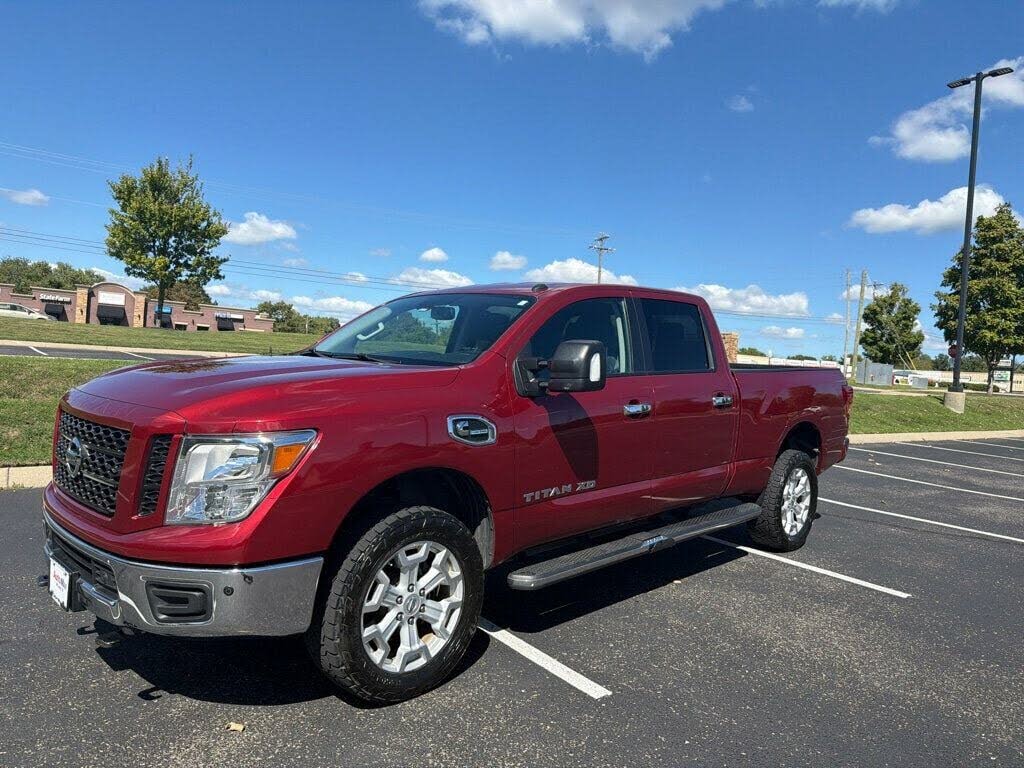 2019 Nissan Titan XD SV Crew Cab 4WD