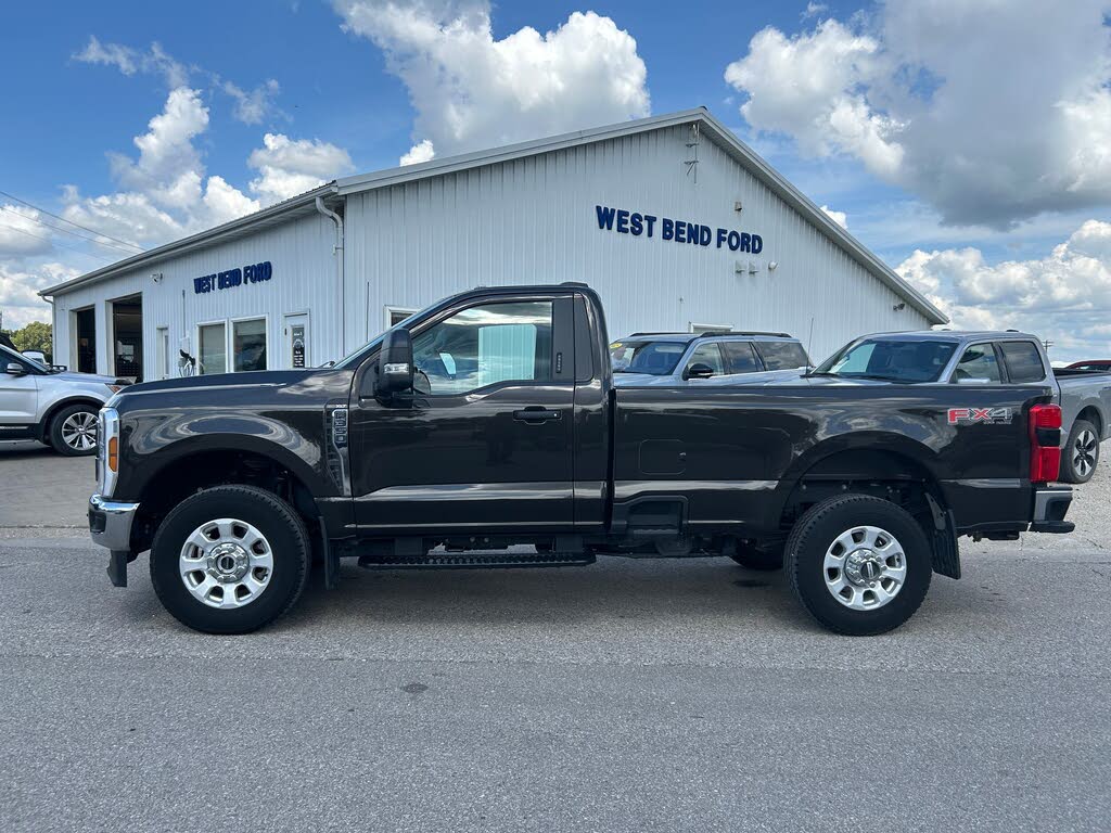 2024 Ford F-350 Super Duty XLT LB 4WD