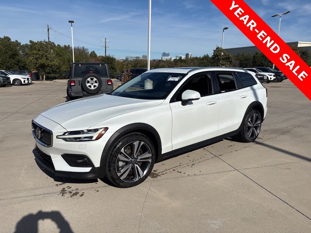 2025 Volvo V60 Cross Country B5 Plus AWD
