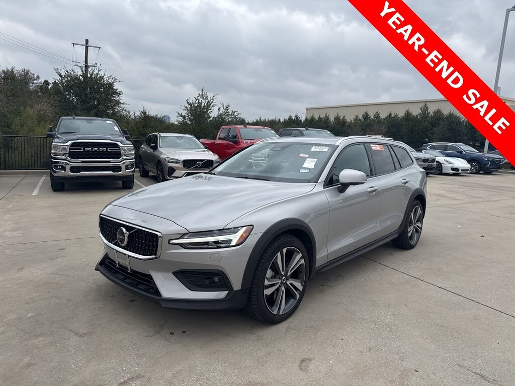 2025 Volvo V60 Cross Country B5 Plus AWD