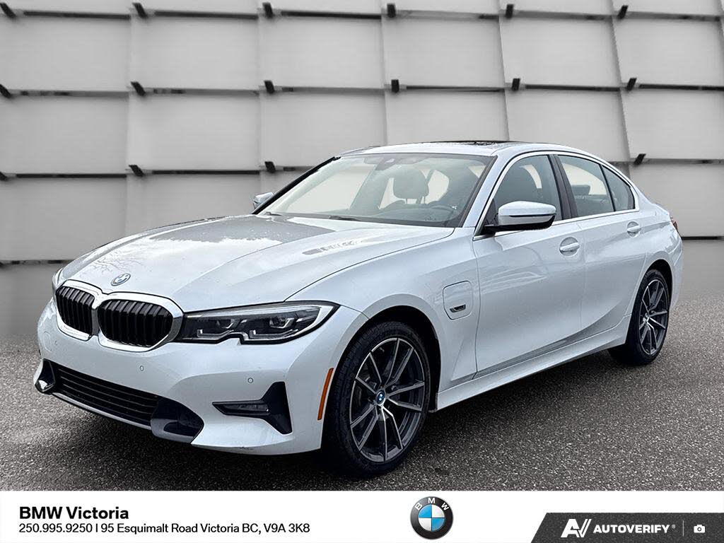 2022 BMW 3 Series 330e xDrive Hybrid Plug-in AWD