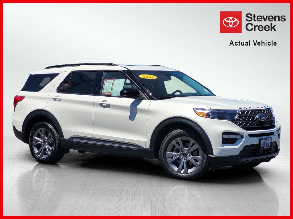 2022 Ford Explorer XLT AWD