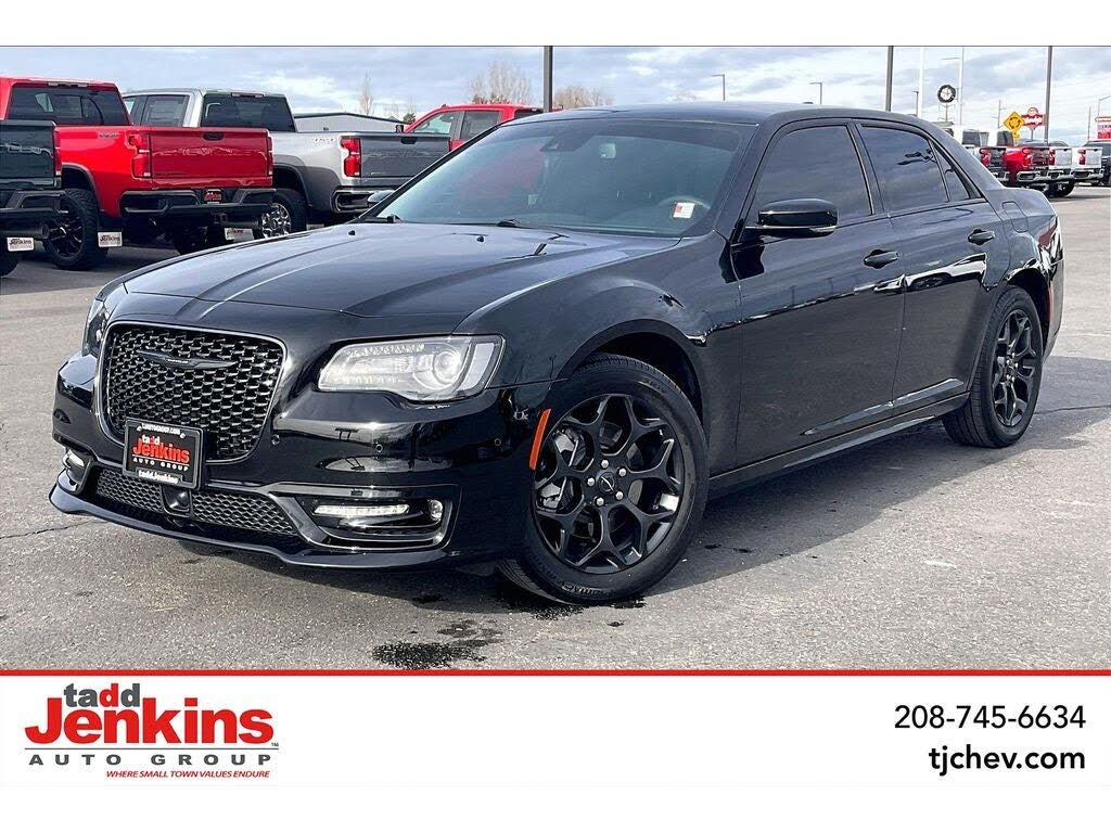 2023 Chrysler 300 Touring L AWD