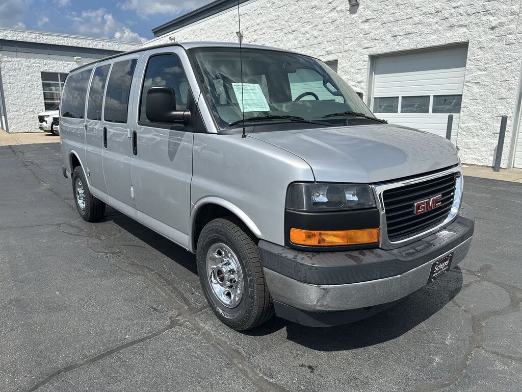 2017 GMC Savana LT 2500