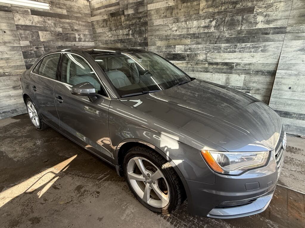 Audi A3 2.0T quattro Komfort Sedan AWD 2016