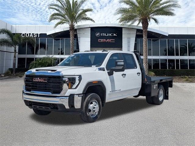 2025 GMC Sierra 3500HD Chassis Pro Crew Cab 4WD