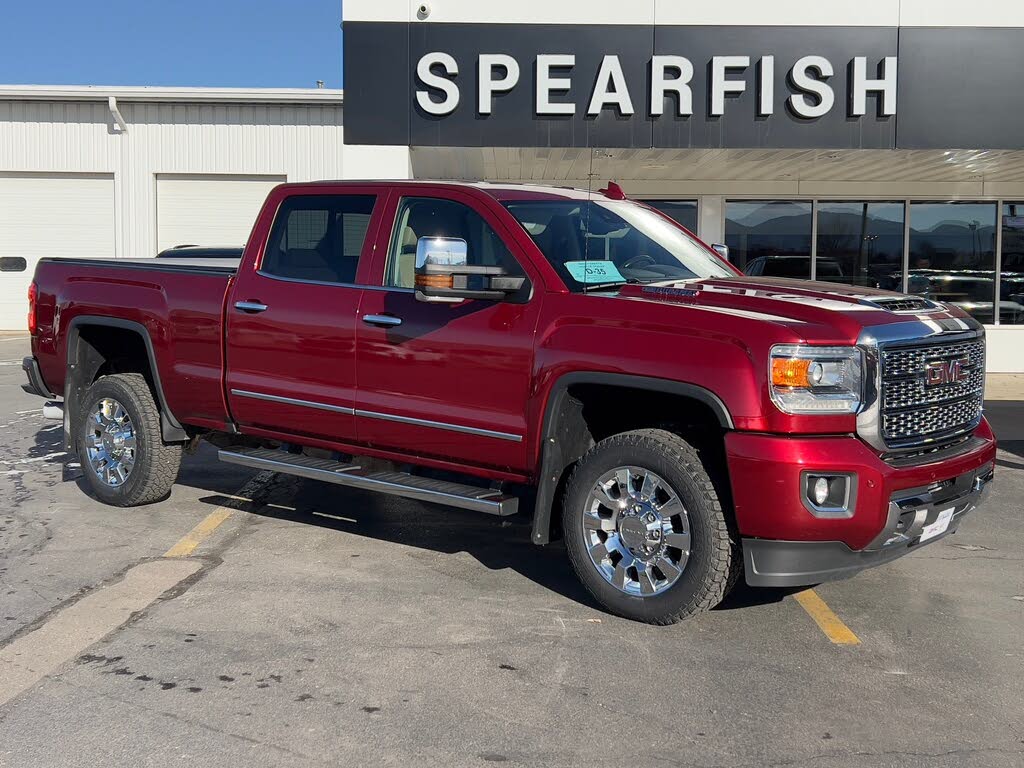 2018 GMC Sierra 2500HD Denali Crew Cab SB 4WD