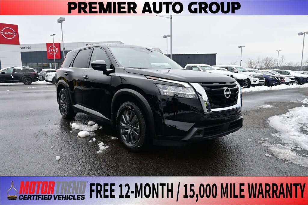 2022 Nissan Pathfinder S 4WD