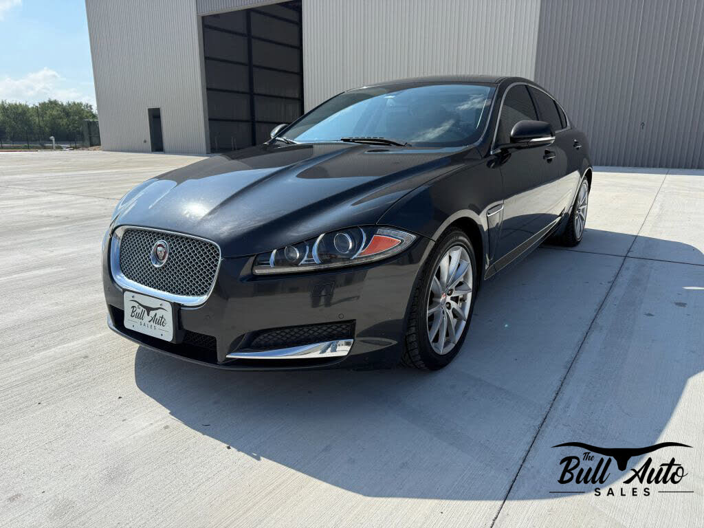 2015 Jaguar XF 2.0T Premium RWD