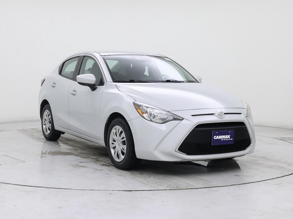 2019 Toyota Yaris L Sedan FWD