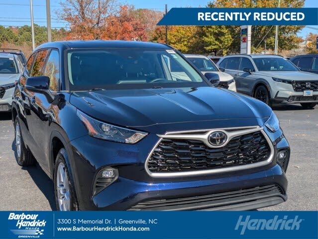 2022 Toyota Highlander LE FWD