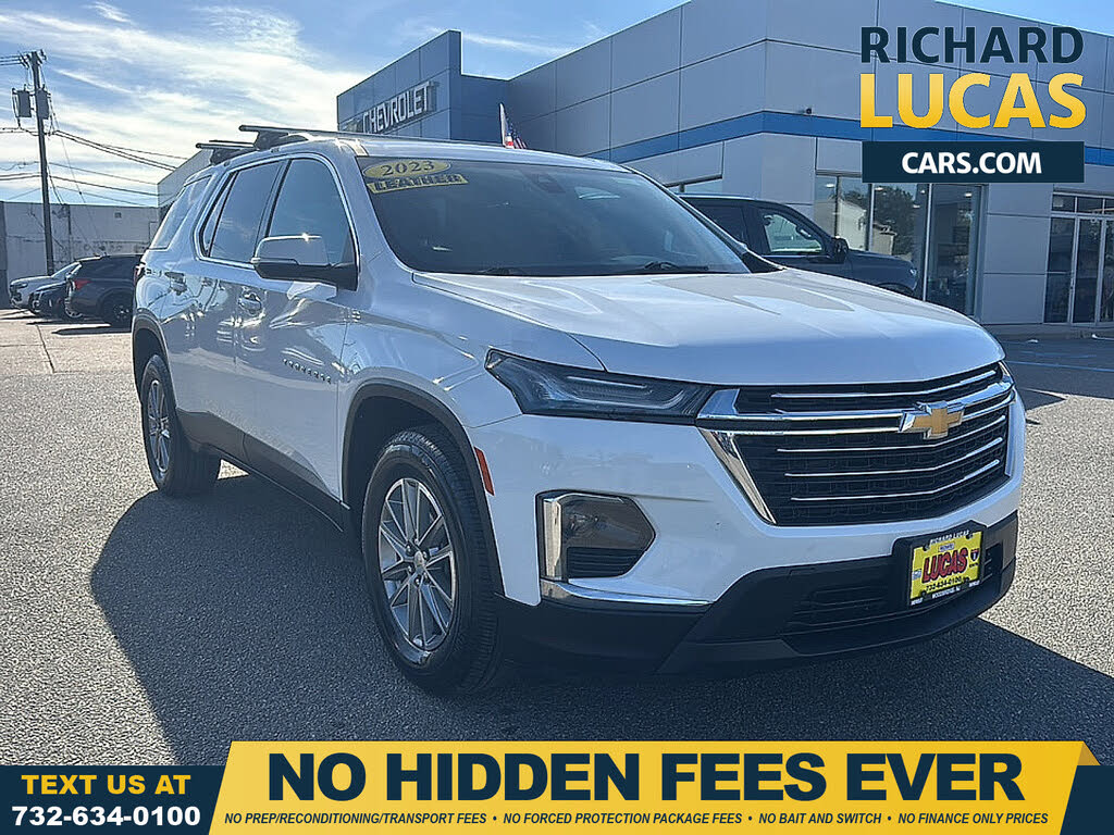 2023 Chevrolet Traverse LT Leather AWD