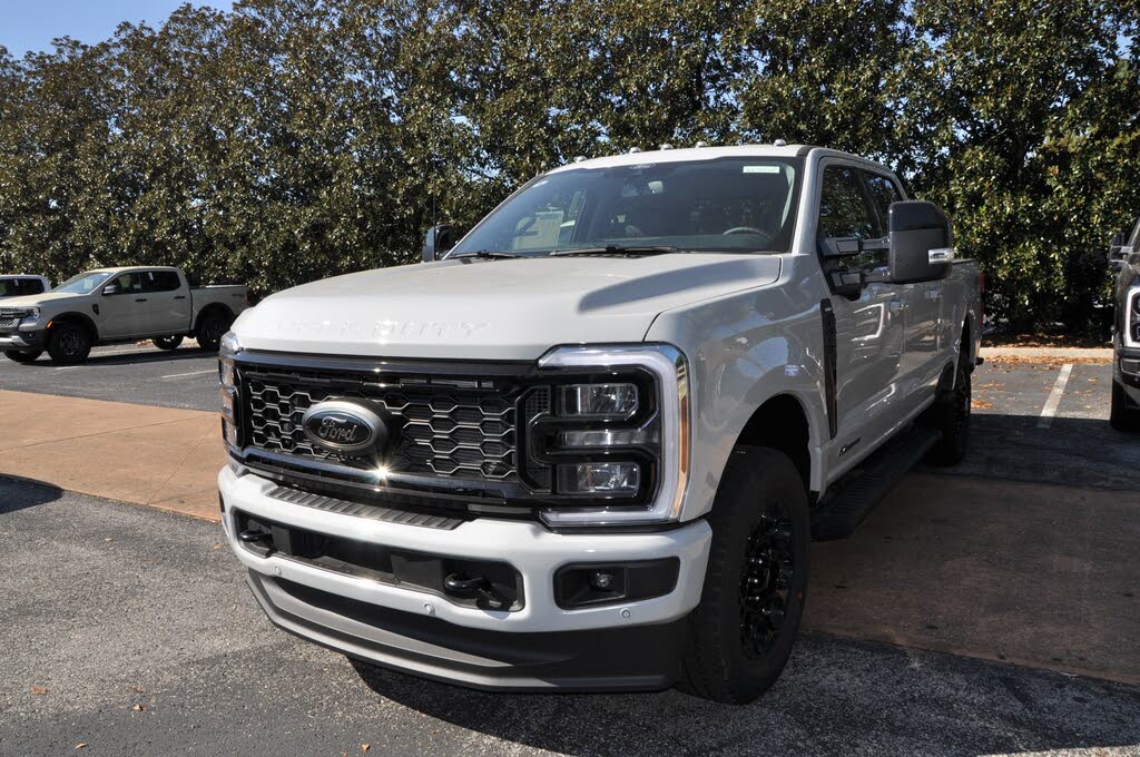 2026 Ford F-250 Super Duty Lariat Crew Cab 4WD