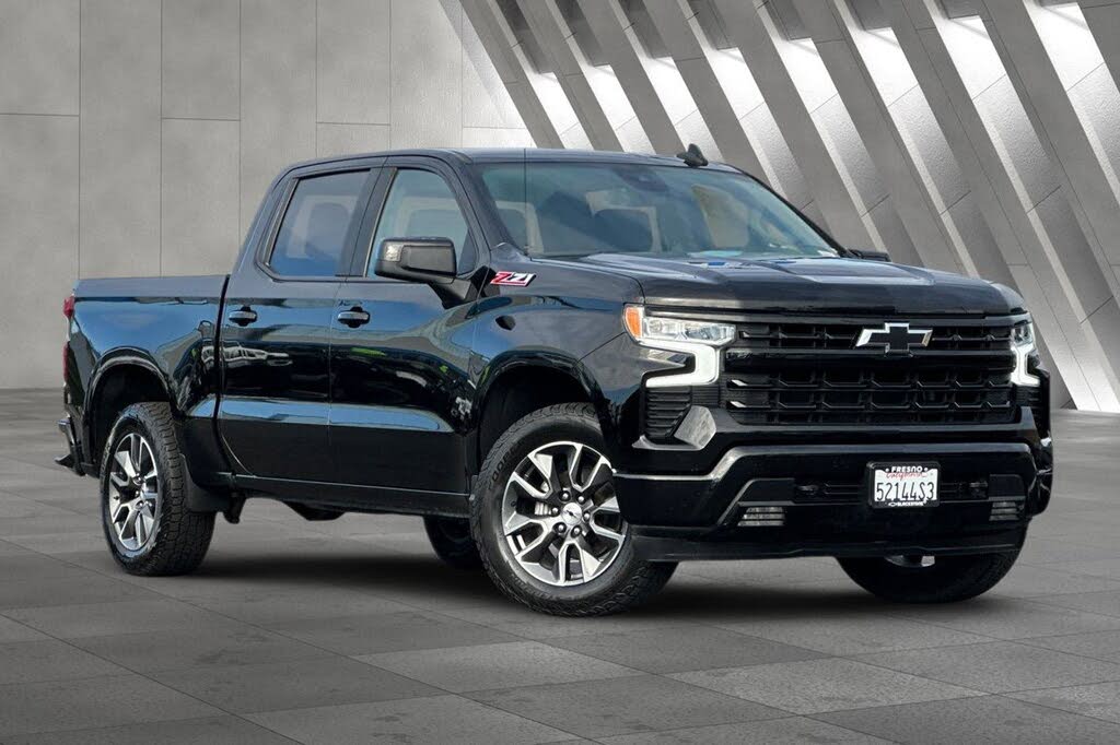 2022 Chevrolet Silverado 1500 RST Crew Cab 4WD