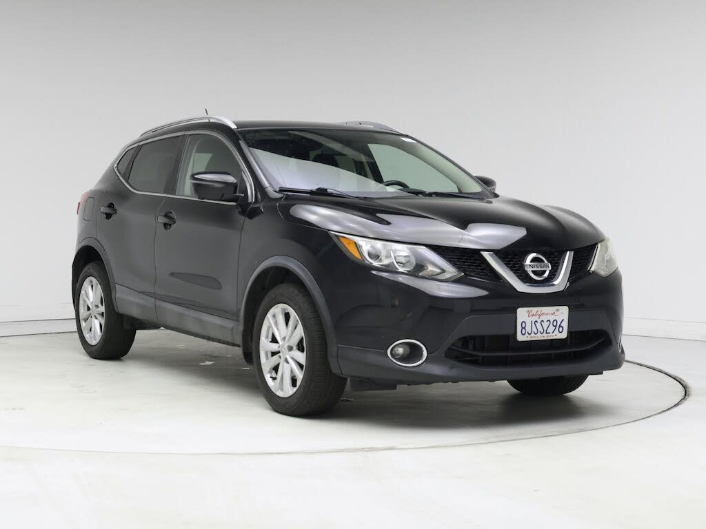 2018 Nissan Rogue Sport SV FWD