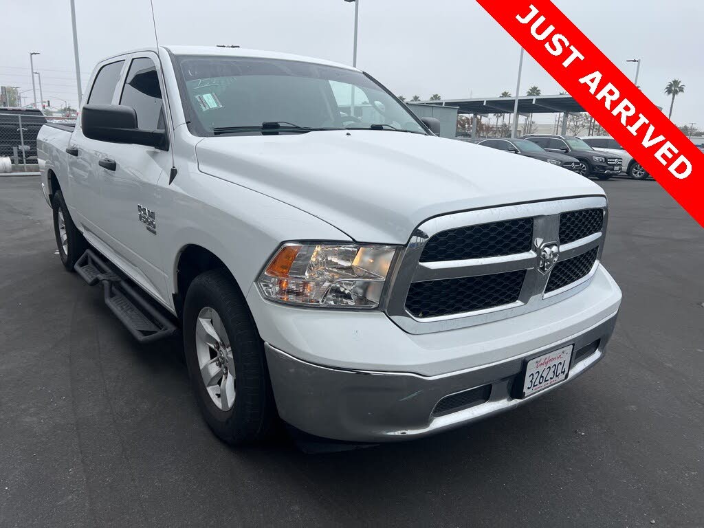 2022 RAM 1500 Classic SLT Crew Cab RWD