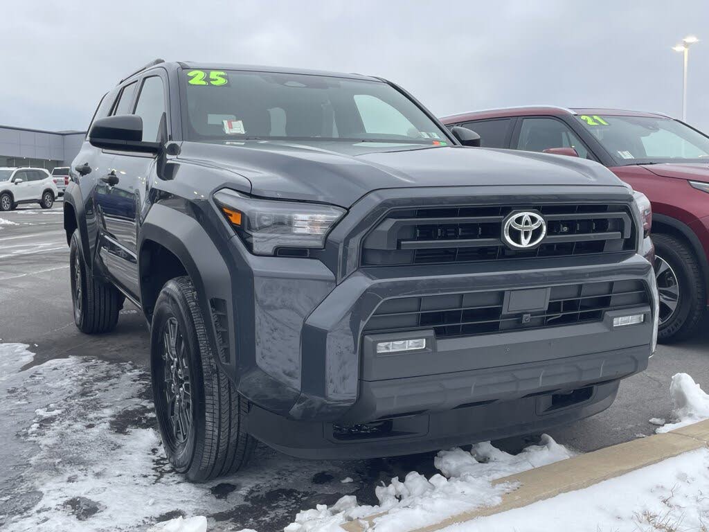 2025 Toyota 4Runner SR5 4WD