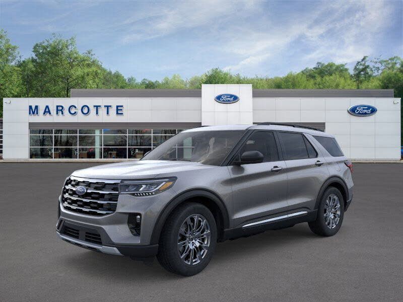 2025 Ford Explorer Active AWD
