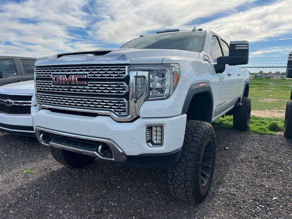 2022 GMC Sierra 2500HD Denali Crew Cab 4WD