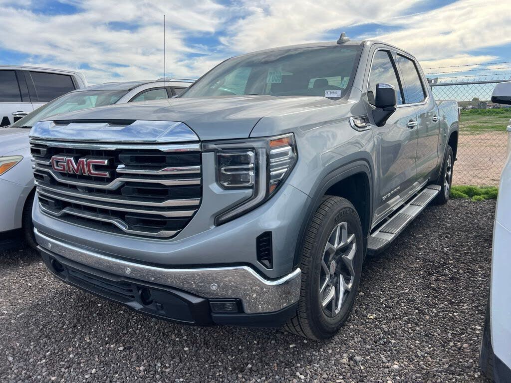 2023 GMC Sierra 1500 SLT Crew Cab 4WD