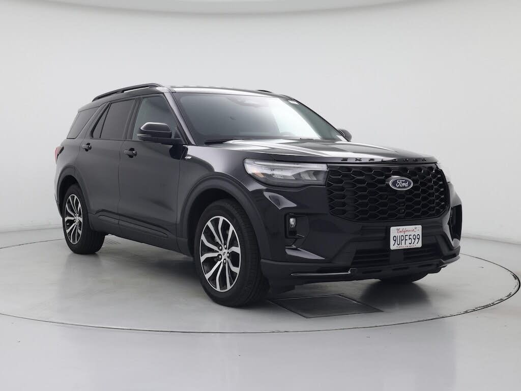 2025 Ford Explorer ST-Line RWD