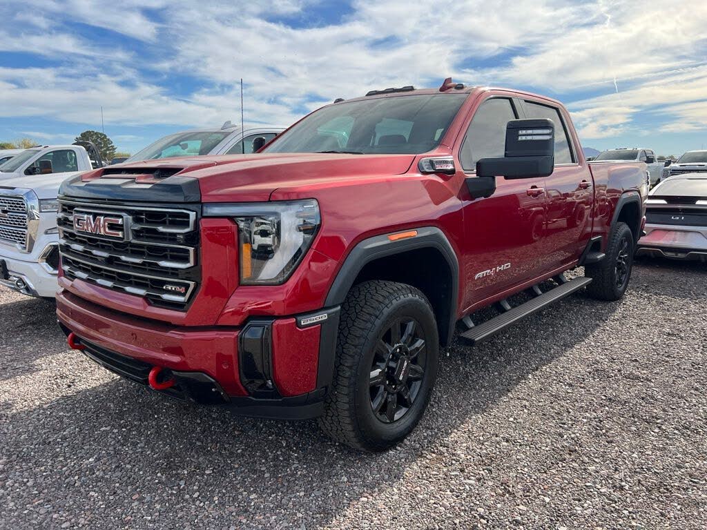 2025 GMC Sierra 2500HD AT4 Crew Cab 4WD