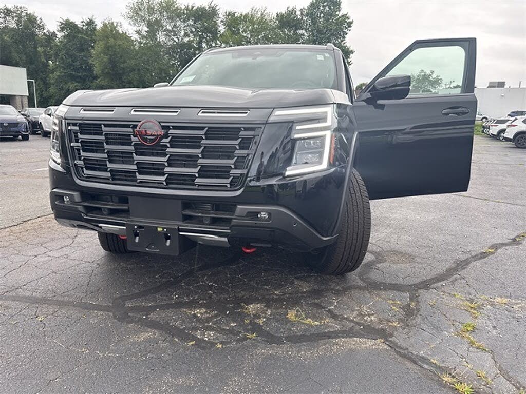 2025 Nissan Armada PRO-4X 4WD