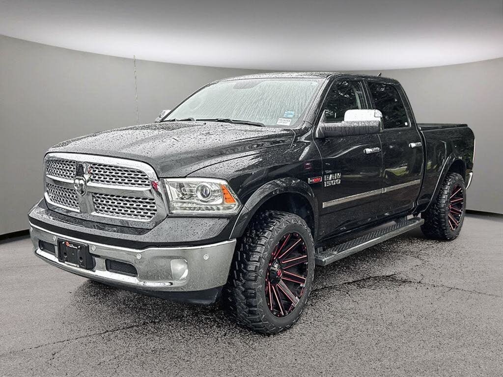 2018 RAM 1500 Laramie Crew Cab 4WD