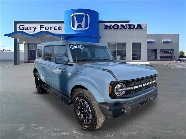2025 Ford Bronco Outer Banks 4-Door 4WD