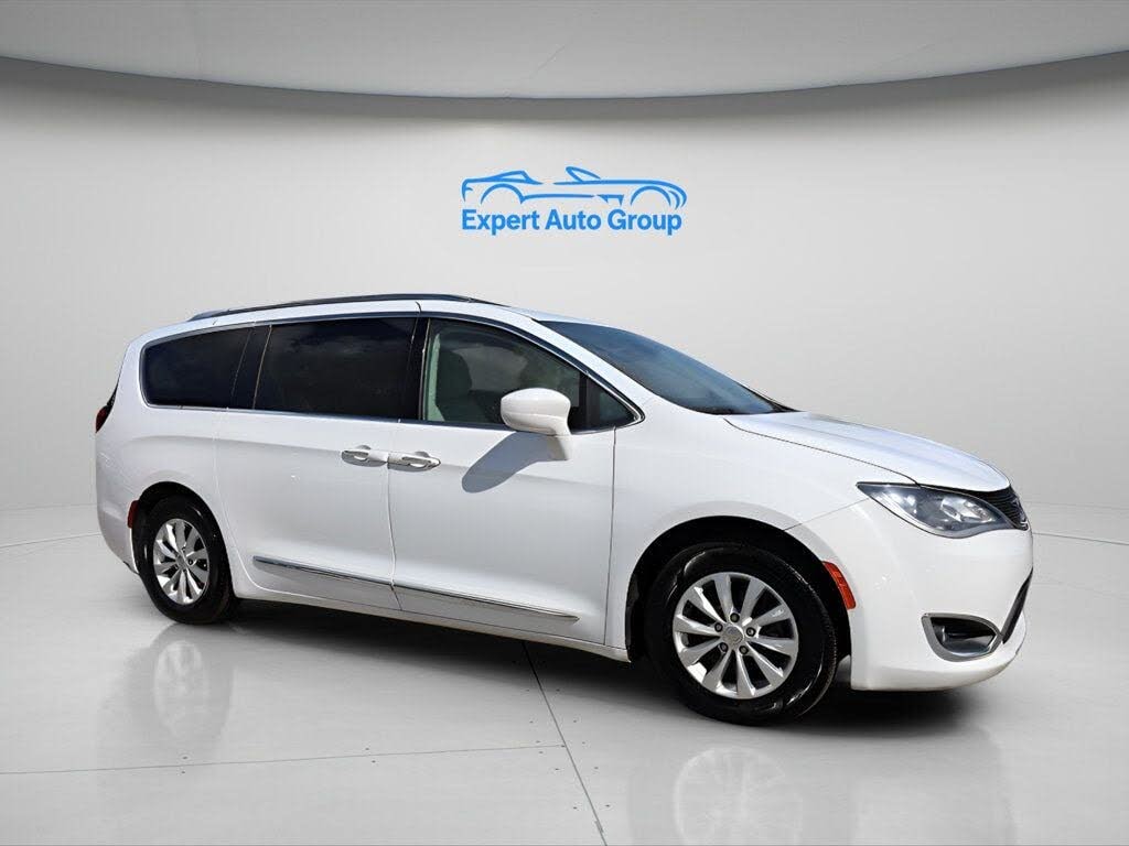 2018 Chrysler Pacifica Touring L FWD