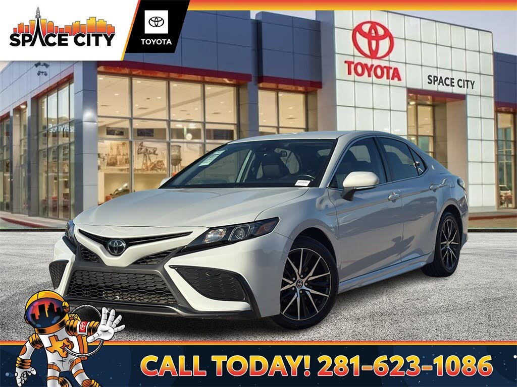 2023 Toyota Camry SE FWD