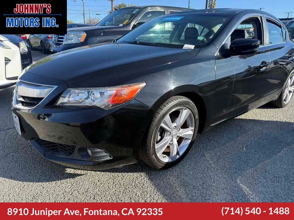 2013 Acura ILX 2.0L FWD with Premium Package