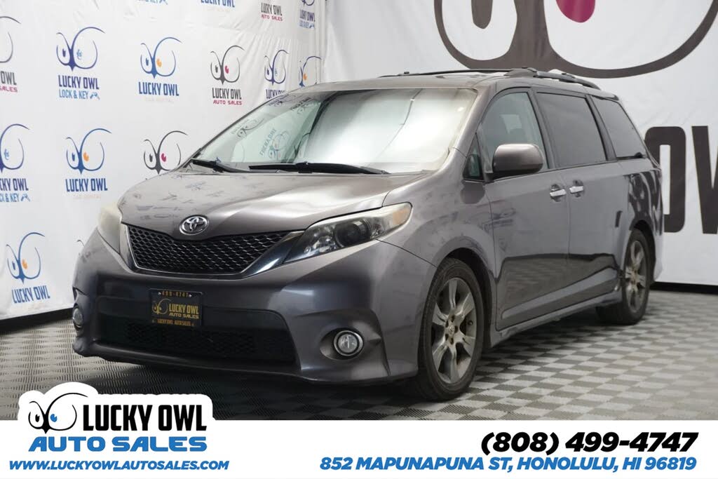 2014 Toyota Sienna SE 8-Passenger