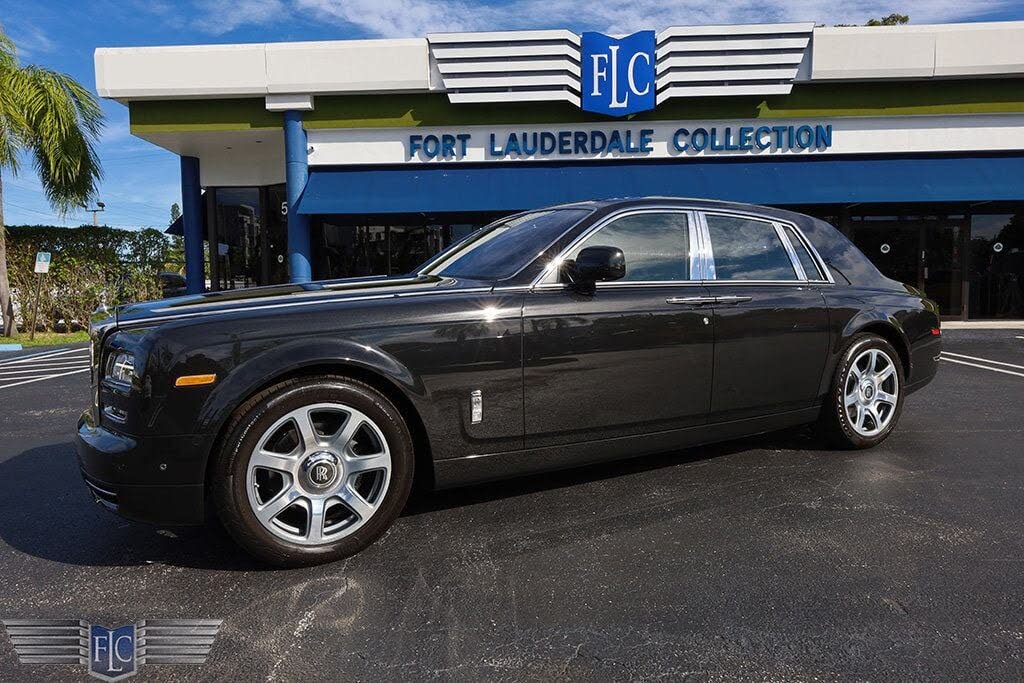 2016 Rolls-Royce Phantom Base